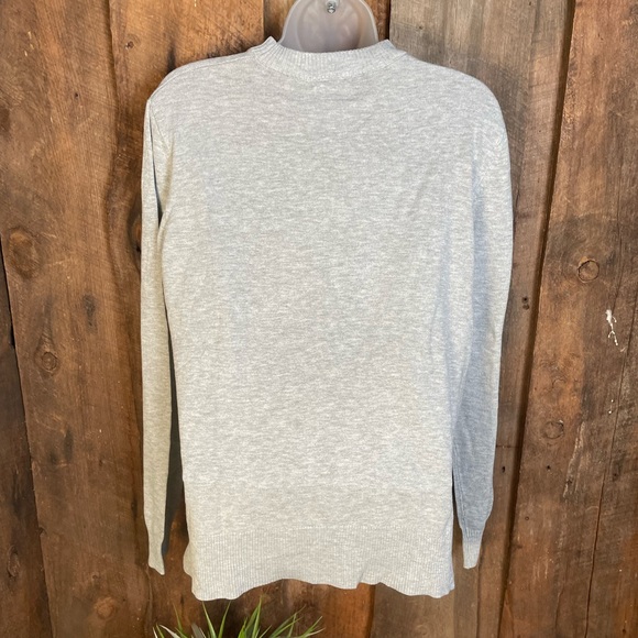 H&M Light Weight Light Grey Sweater- size Small - Picture 2 of 10